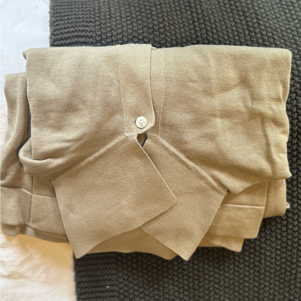 Suitsupply cardigan